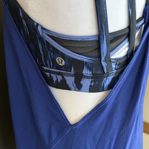 EUC Lululemon Nouveau Limits Tank Sapphire Blue, Size 8 - Picture 13 of 14